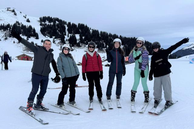 Group picture during a ski lesson