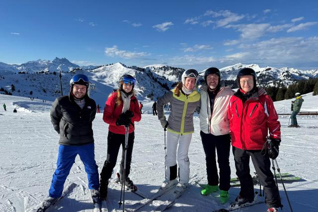 Group picture skiing